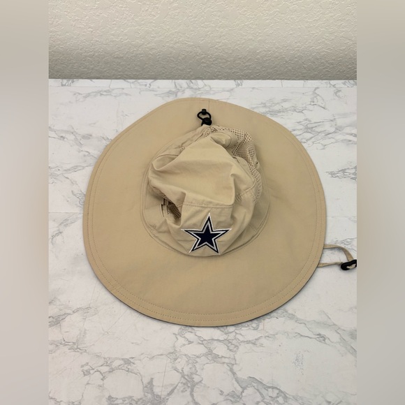 Columbia Other - Columbia Dallas Cowboys Booney Hat Unisex OS Sun Protection Tan Omni Shade